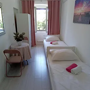 Soba Arena Guest house Pula