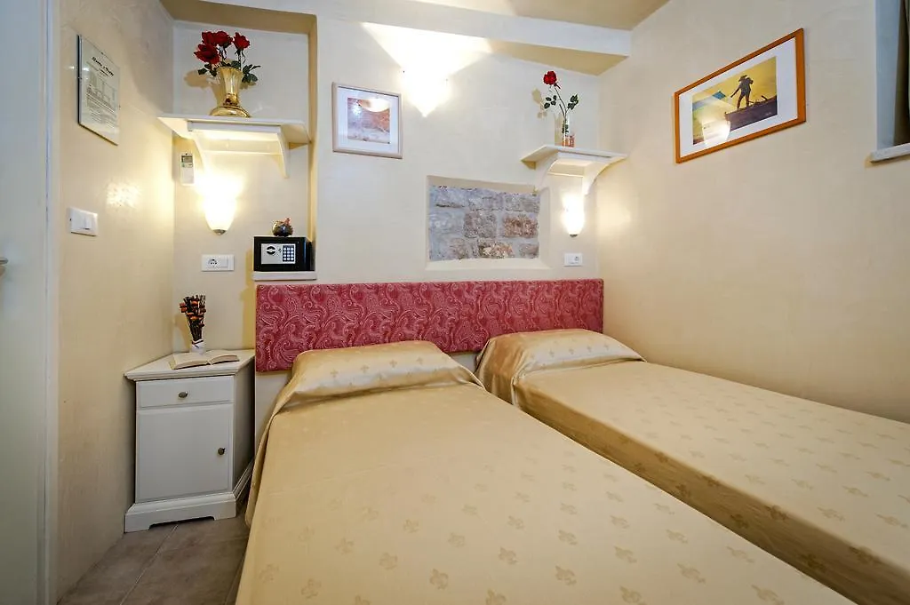 Guest House Sotto I Volti Centro Storico Rovinj