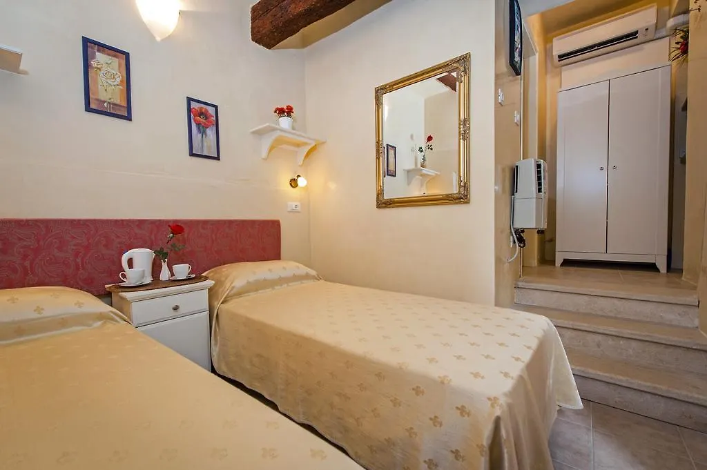 Guest House Sotto I Volti Centro Storico Rovinj