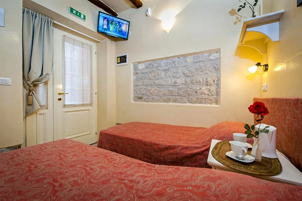 Guest House Sotto I Volti Centro Storico Rovinj